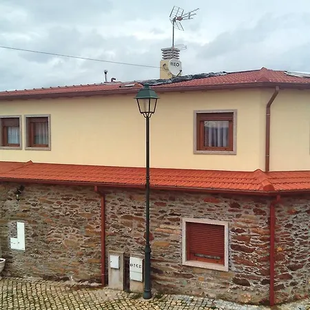 Casa Do Azibo * Santa Combinha