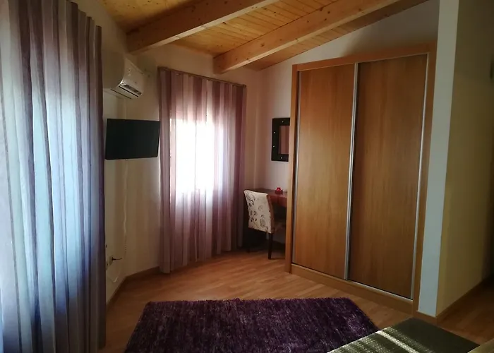 Casa Do Azibo Κατάλυμα σε φάρμα *